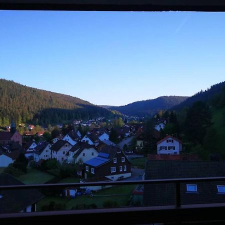 Tolle 1 Zimmer Ferienwohnung mit super Aussicht Enzklösterle Exterior foto